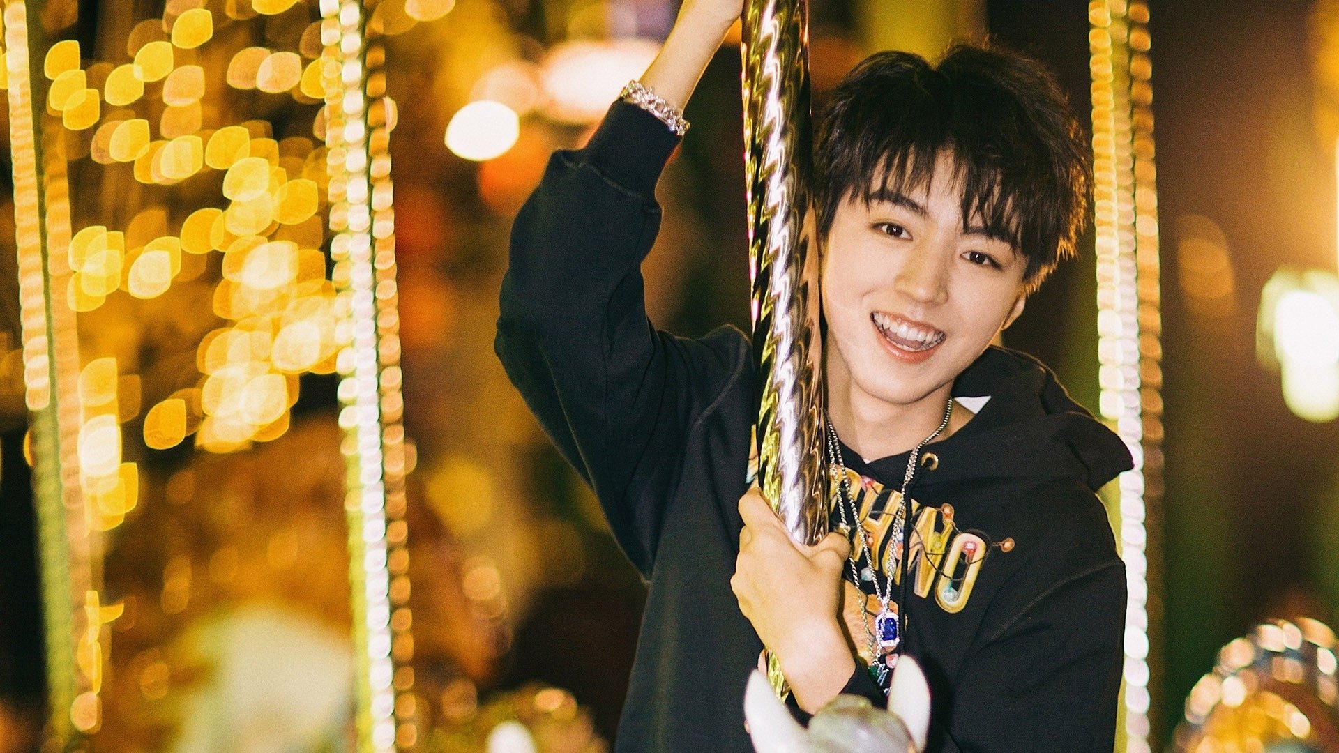 转身节奏变化:中选手滑出长度更稳定,转身教程