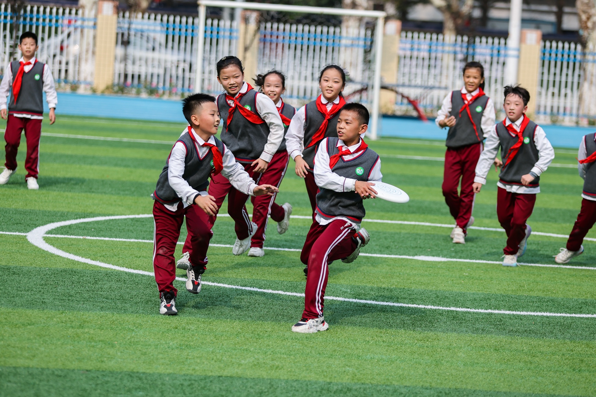 关于各类青少年体育活动的成功案例与分享的信息